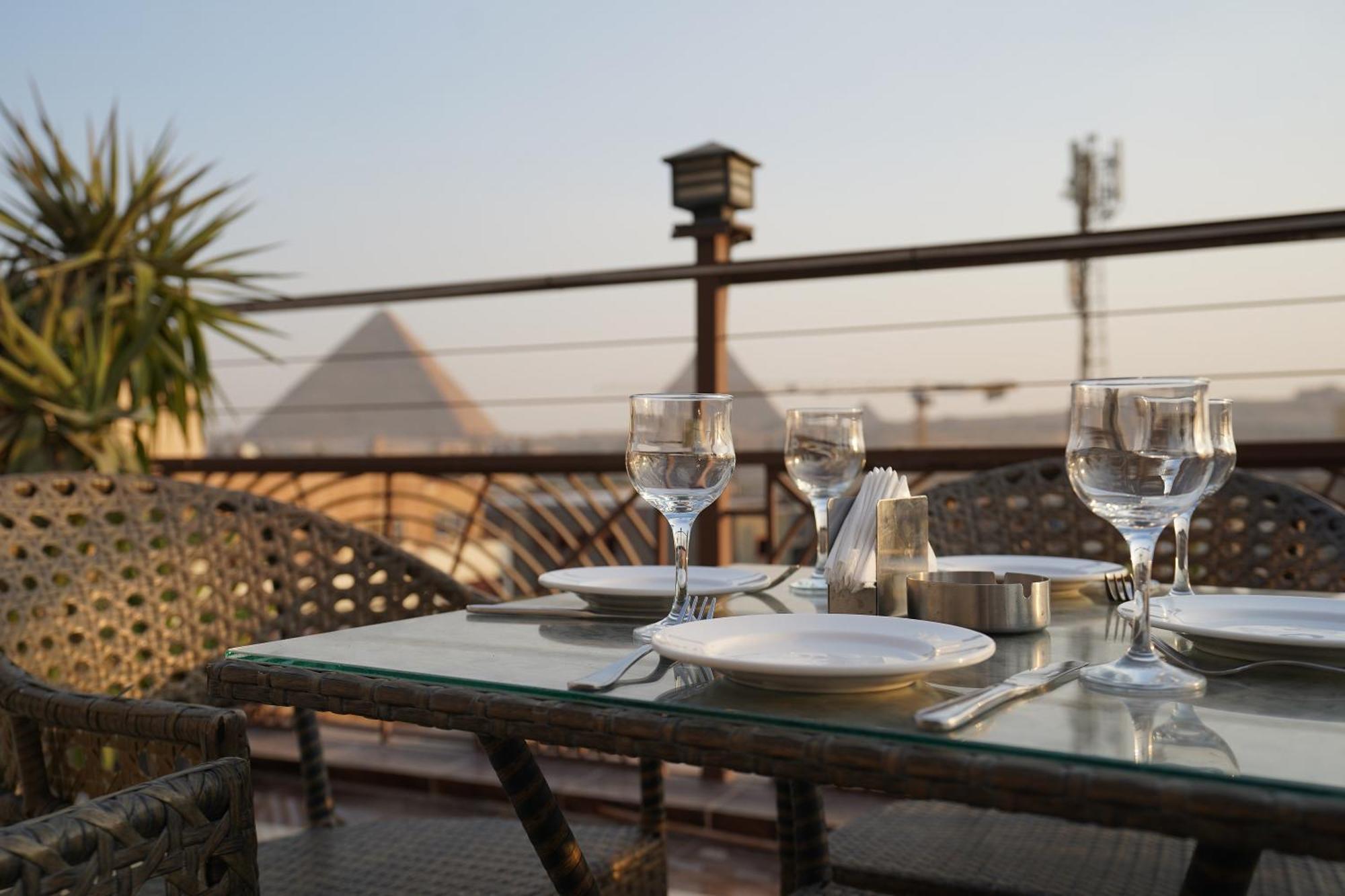 ホテル Pyramids Gem Plaza Kafret el-Gabal エクステリア 写真
